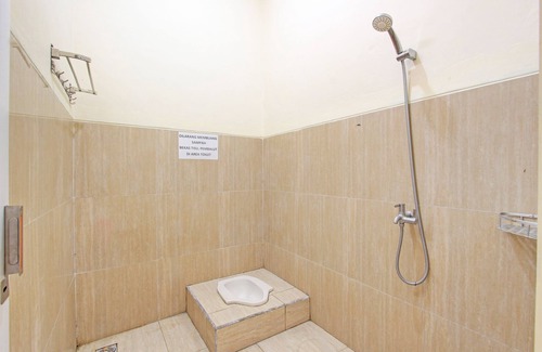 Muntinlupa Hotel | OYO 92333 Bayanan Indah Guest House