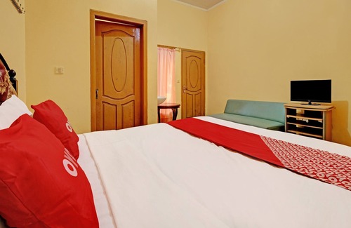 Kopeng Hotel | OYO 92406 Hotel Renata 1