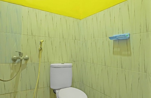 Salatiga Hotel | OYO 92483 Hotel Kirana