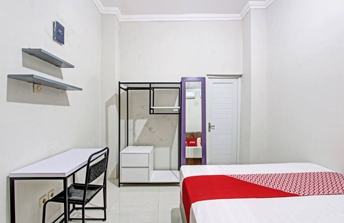 Klaten Selatan Hotel | OYO 92757 Ndalem Pusponyidro Syariah