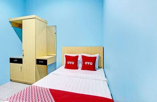 Tegal Hotel | OYO 93209 Guest House Cemara 3