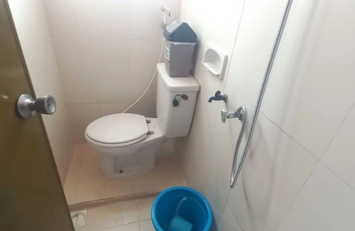 Pleret Hotel | OYO 93394 Pondok Wisata Kurniawan 2NearWonogondang Camp (Bumi Perkemahan Wonogondang)