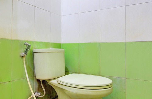 Baturetno Hotel | OYO 93859 Saffa 27 Guest House Syariah
