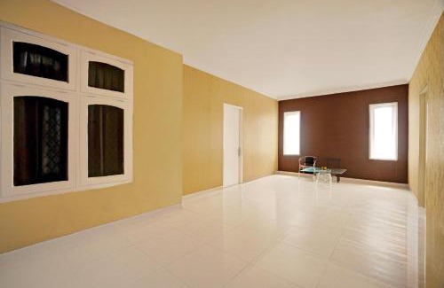 Malang Hotel | OYO 94743 Omah Bratan