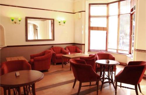 Blaby Hotel | OYO Blaby Westfield Hotel