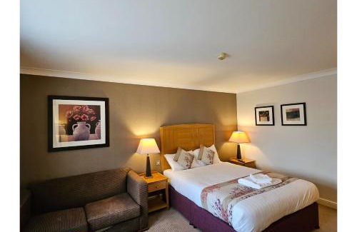 Blaby Hotel | OYO Blaby Westfield Hotel