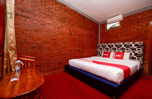 Ambarawa Hotel | OYO Capital O 1808 New Bandungan Indah