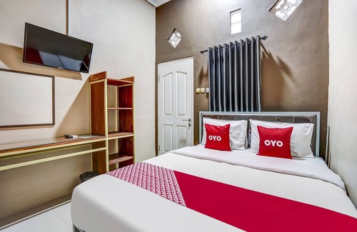Mojokerto Hotel | OYO Flagship 90886 Sunset View Homestay