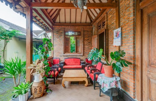 Pakem Hotel | OYO Homes 90987 Desa Wisata Gabugan Syariah