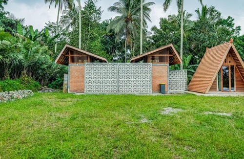 Ngaglik Hotel | OYO Homes 90996 Desa Wisata Pulesari Syariah