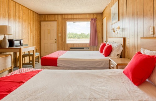 Breckenridge Hotel | OYO Hotel Breckenridge TX Hubbard Creek Lake