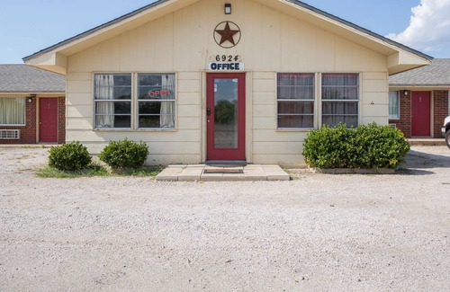 Breckenridge Hotel | OYO Hotel Breckenridge TX Hubbard Creek Lake