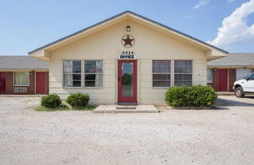 Breckenridge Hotel | OYO Hotel Breckenridge TX Hubbard Creek Lake