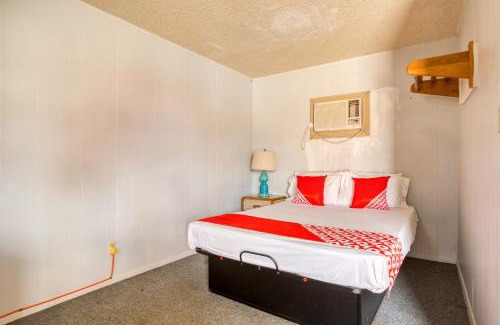 Breckenridge Hotel | OYO Hotel Breckenridge TX Hubbard Creek Lake