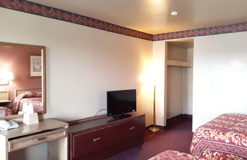 Clovis Hotel | OYO Hotel Kings at Clovis