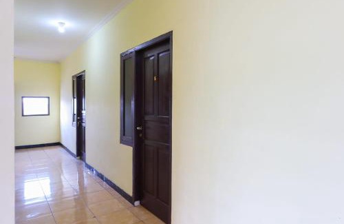 Jakarta Hotel | OYO Life 2590 Kost Assirot