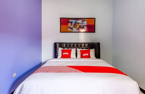 Tuban Hotel | OYO Life 3387 Nakula Homestay Syariah