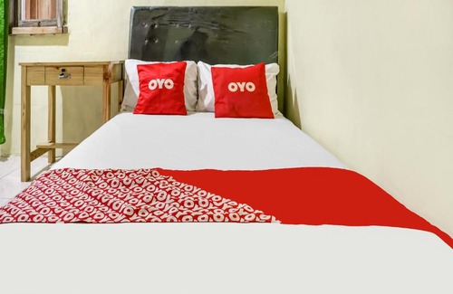 Karawang Hotel | OYO Life 91335 Micheline Family 2 Syariah