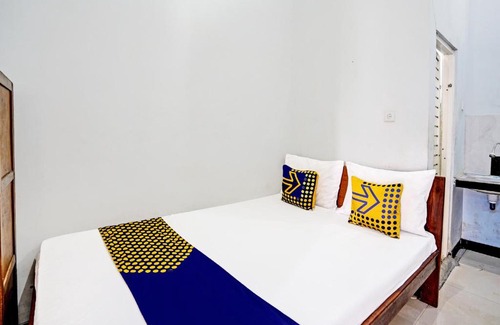 Mojokerto Hotel | OYO Life 91866 Paradise Ok Kost Syariah