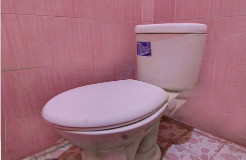 Praya Hotel | OYO Life 92847 Penginapan Muslim Walker