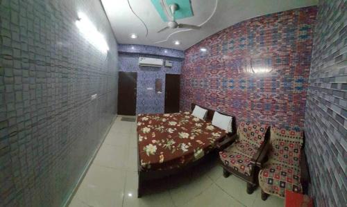 Modinagar Hotel | OYO Ramnagar Hotel