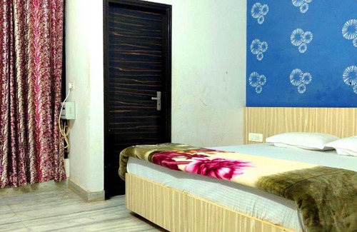 Rohtak Hotel | OYO Rohtak Guest House