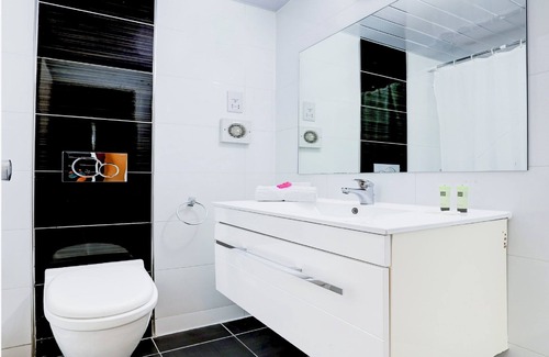 Luton Hotel | OYO The Chiltern Hotel