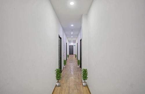 Thoraipakkam Hotel | OYO Townhouse 1012 G-Cloud