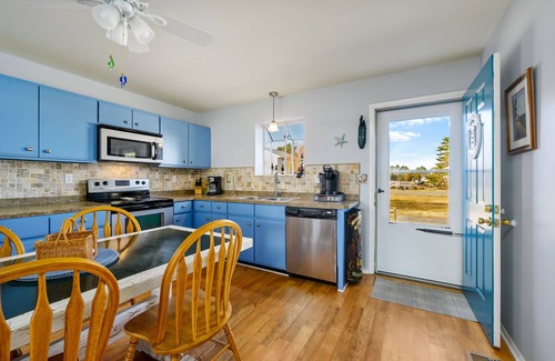 Deep Hole House | Oyster Bay Hideaway on Chincoteague Island!