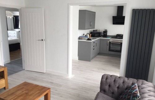 Swalecliffe House | OYSTER BEACH COTTAGE - NEWLY REFURBISHED - 2 Bed Holiday Home