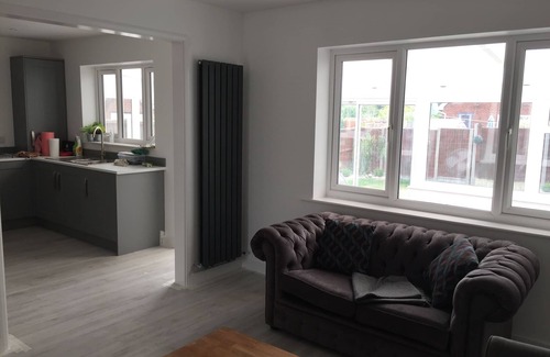 Swalecliffe House | OYSTER BEACH COTTAGE - NEWLY REFURBISHED - 2 Bed Holiday Home