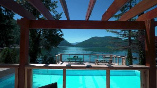 Harrison Hot Springs Villa | Ozarks Luxurious Lakeside Villa at Harrison Lake