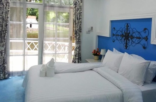 Suan Phueng Hotel | Ozono Resort