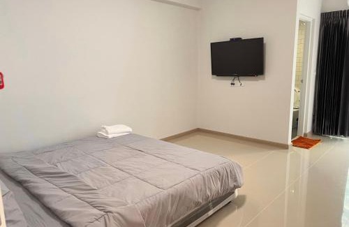 Nong Khaem Hotel | P29