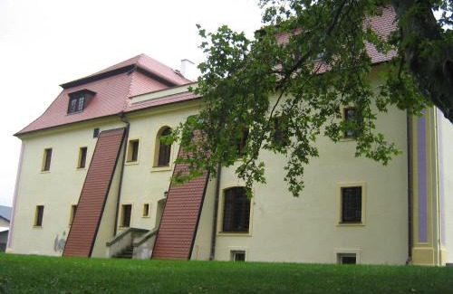 Niemcza House | Pałac Kietlin