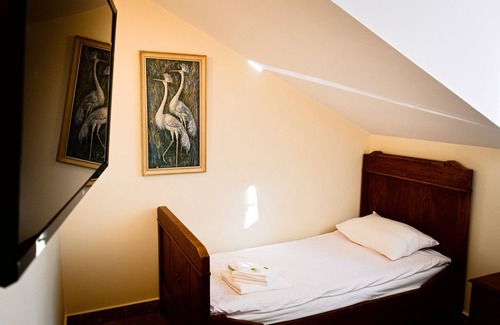 Ostrowiec Swietokrzyski Hotel | Pałac Tarnowskich