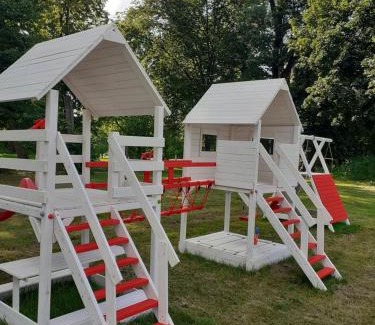 Krzelow Bed & Breakfast | Pałac w Krzelowie