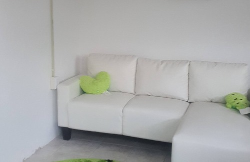 Marie Pampoen Apartment | PACCS APT #4: Practical, Affordable, Clean, Central & Simple 1bedroom appartment