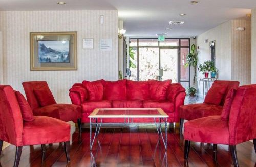 Watsonville Hotel | Pacific Coast Inn