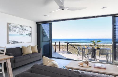 Wooli House | Pacific Dawn on the Beach
