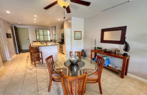 Coco Condo | Pacifico L407 - 2 King Option - Great Walkability
