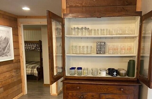 Packwood House | Packwood’s BaseCamp@MtRainier 2bd/2bth-pets