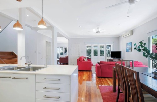 Paddington Cottage | Paddington Cottage A Classic Queenslander Stay