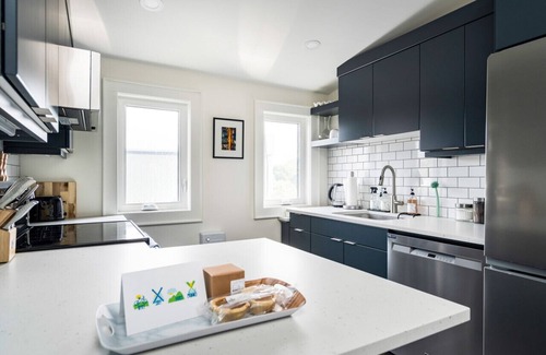 Meaford Apartment | "Paddle" at Hills Meaford