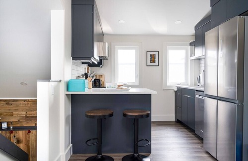 Meaford Apartment | "Paddle" at Hills Meaford