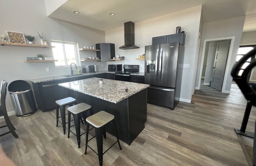 Arlington House | Paddlebord,Lilypad,FamFriendly:LakesideLux