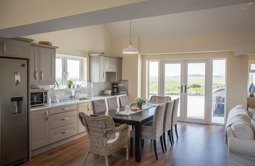 Ballyconneely Ski Chalet | Paddy Carroll's Cottage where one can relax unwind
