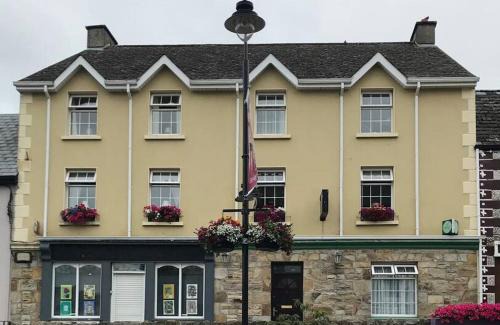 Drumshanbo House | Paddy Mac's Self Catering Holiday Bar