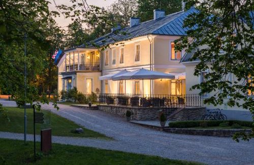 Padise Villa | Padise Manor