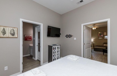 Corpus Christi Villa | Padre Beach View 237K